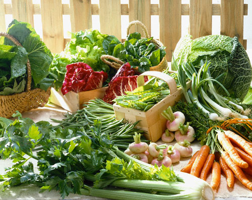 Nên ăn nhiều rau củ quả dịp tết để không bị tăng huyết áp