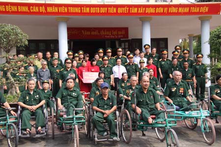 an cung ngưu hoàng hoàn dùng trong quân đội việt nam