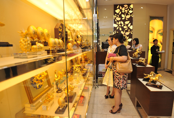 Quà tặng biếu sếp